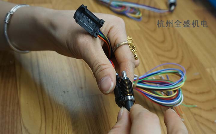 導電滑環的維護要了解滑環刷絲的內部結構